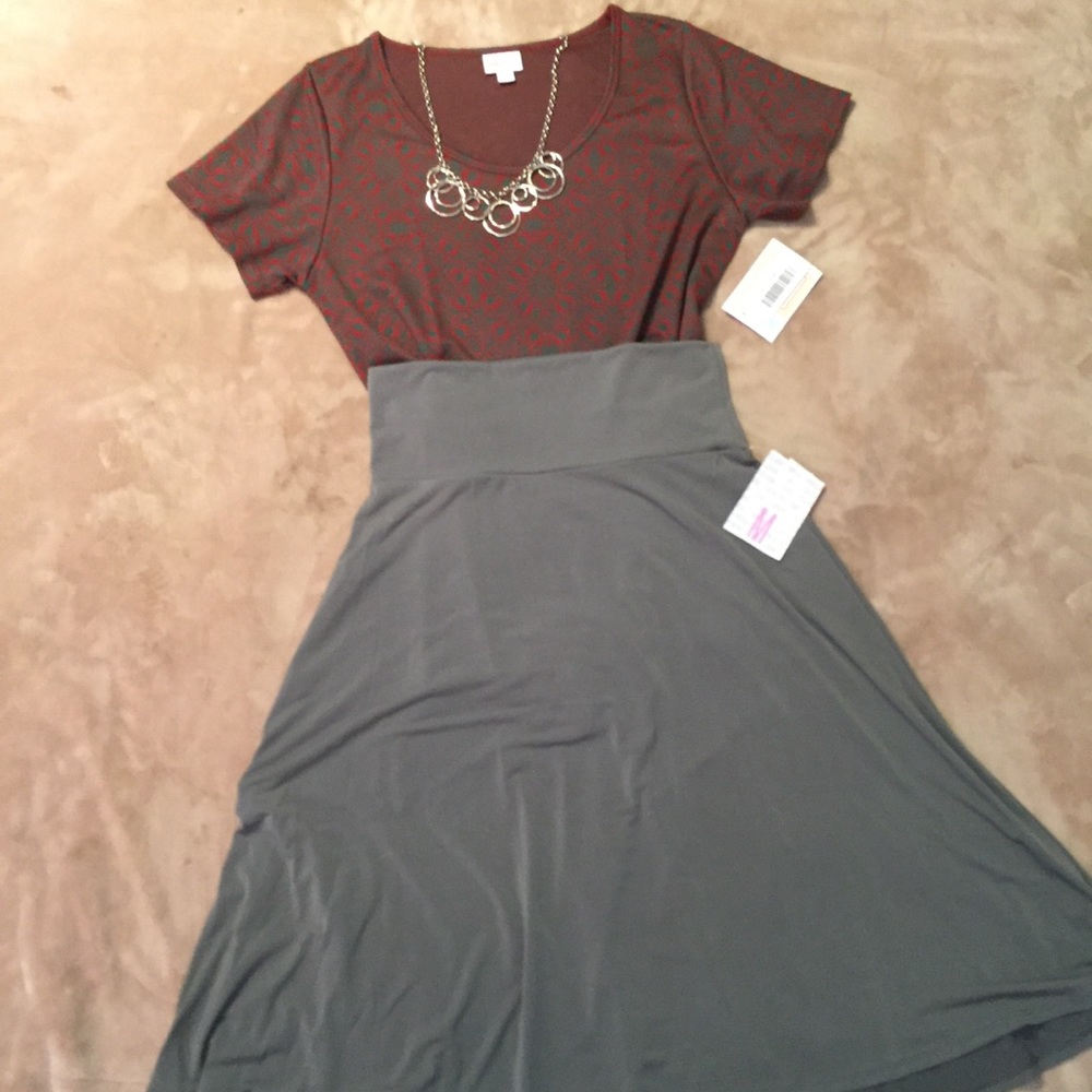 NWT M Azure & Classic T